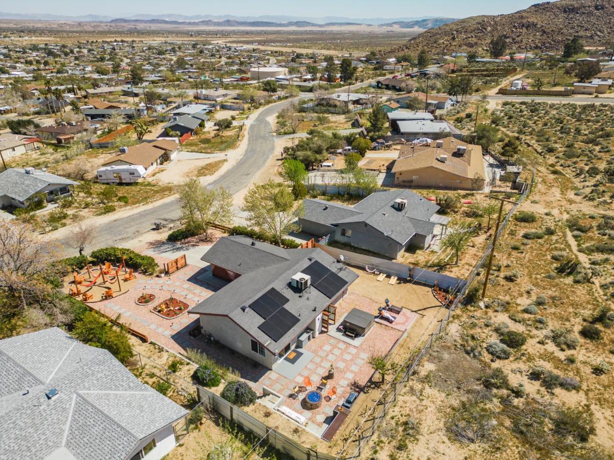 Hot Tub, Games, King Bed, Fire Pit, Bbq Grill, Minutes From National Park And Views Villa Joshua Tree Exterior foto